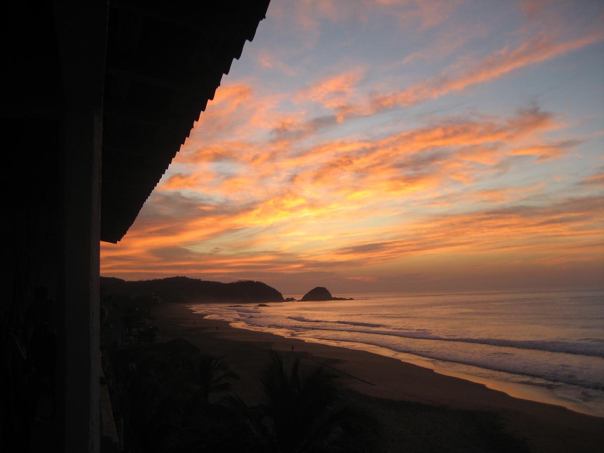 Posada Brisa Marina Hostel ซิโปไลต์ ภายนอก รูปภาพ