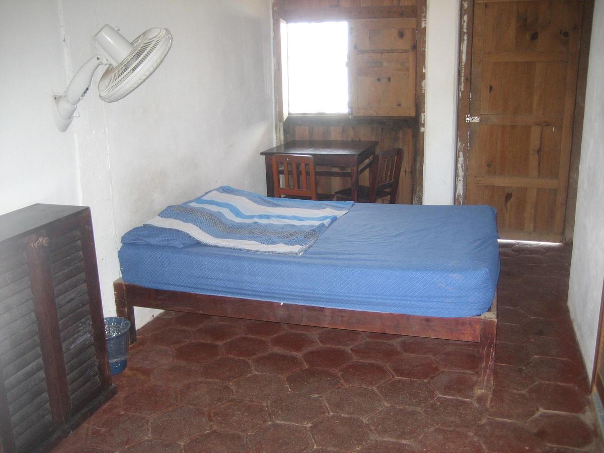 Posada Brisa Marina Hostel ซิโปไลต์ ภายนอก รูปภาพ