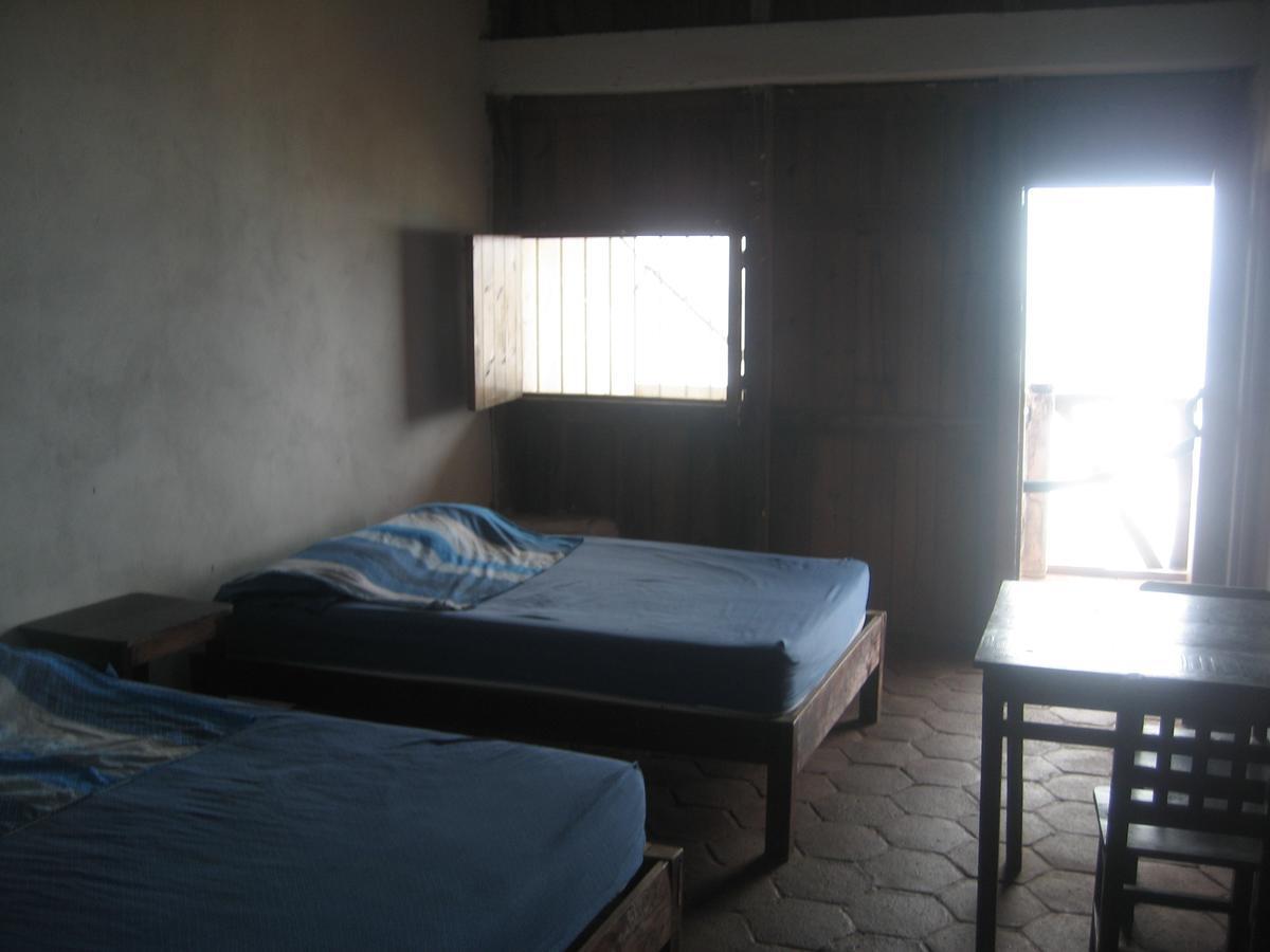 Posada Brisa Marina Hostel ซิโปไลต์ ภายนอก รูปภาพ