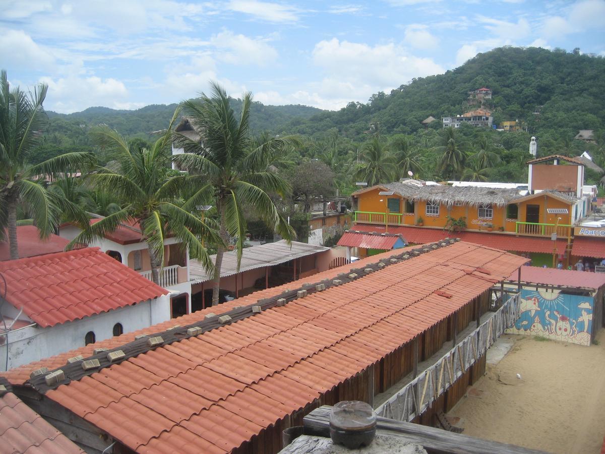 Posada Brisa Marina Hostel ซิโปไลต์ ภายนอก รูปภาพ